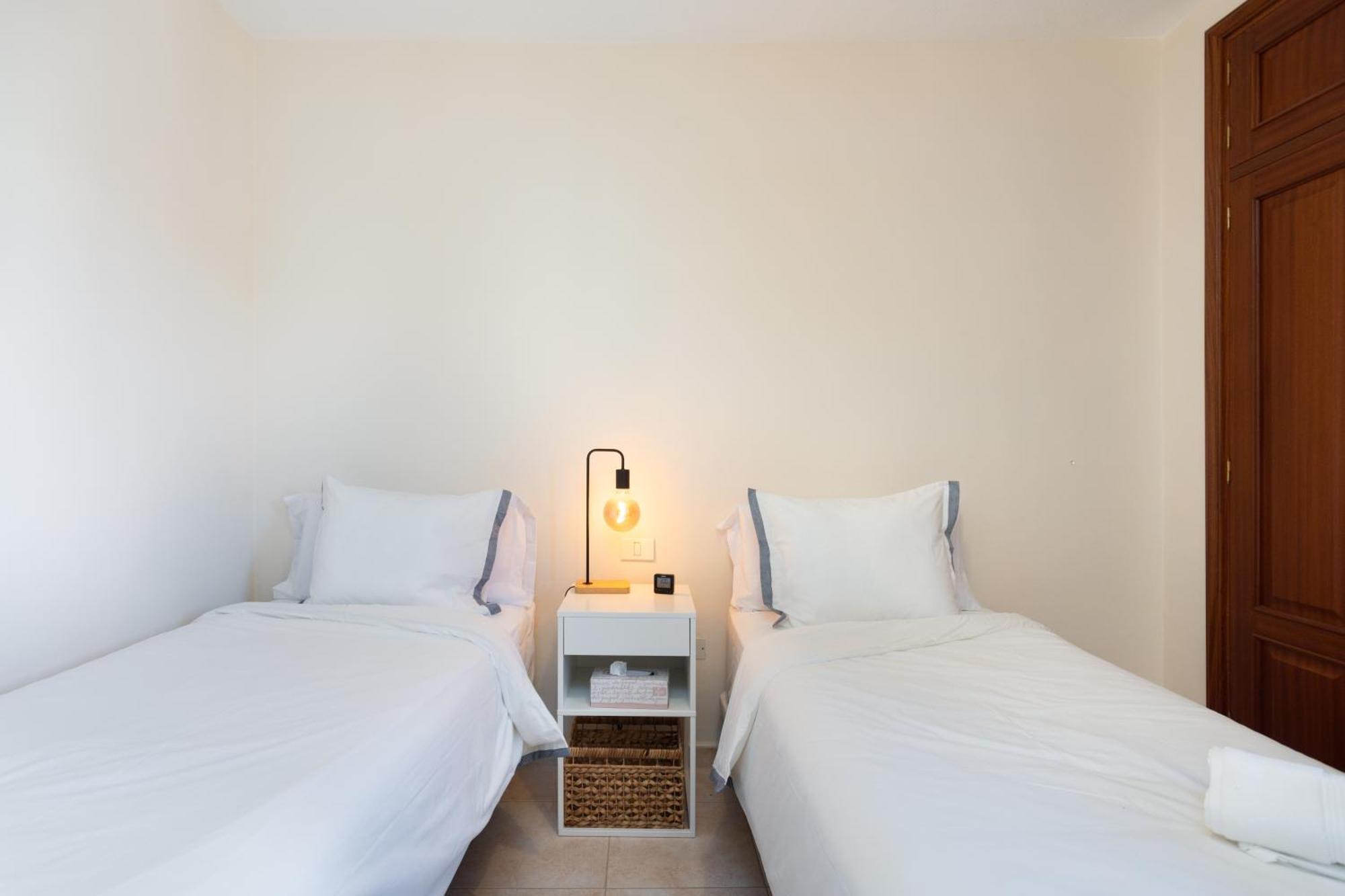 Home2Book Design & Luminous Apt Santa Cruz Center Esterno foto